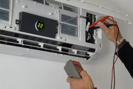 Điều h&ograve;a c&oacute; thể bị ch&aacute;y nổ v&igrave; d&acirc;y điện nguồn qu&aacute; n&oacute;ng bị thu hồi