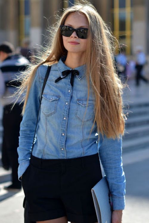 Chất liệu d&agrave;y như denim được ưa chuộng hơn trong ng&agrave;y mưa