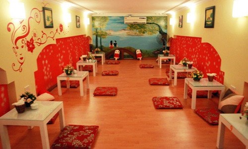Friend’s World là một điểm hẹn lý tưởng cho những cặp đôi thích không khí trầm lắng, tiếng nhạc du dương