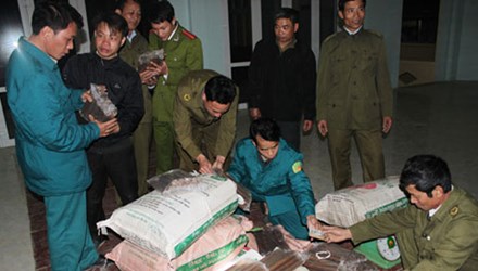 Tin tức mới cập nhật h&ocirc;m nay cho biết Ph&aacute;t hiện khối lượng thuốc nổ lớn đưa đi ti&ecirc;u thụ