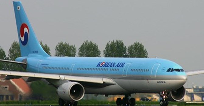 Một chiếc Airbus A330 của h&agrave;ng kh&ocirc;ng H&agrave;n Quốc