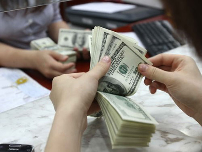 Đồng đ&ocirc; la c&oacute; thể tiếp tục tạo &aacute;p lực l&ecirc;n gi&aacute; v&agrave;ng trong năm 2016