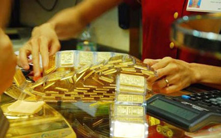Năm 2015 l&agrave; năm thứ ba li&ecirc;n tiếp gi&aacute; v&agrave;ng đi xuống