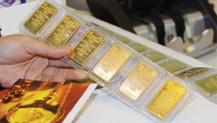 Gi&aacute; v&agrave;ng h&ocirc;m nay 15/5 giảm nhẹ, kết th&uacute;c tuần biến động thất thường