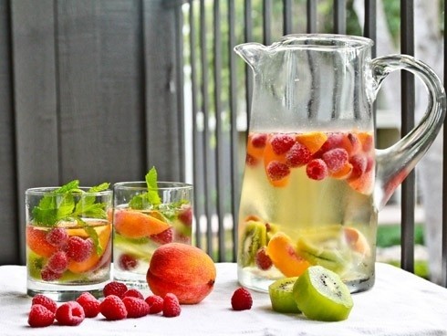 Giảm c&acirc;n bằng detox l&agrave; phương ph&aacute;p được nhiều người &aacute;p dụng hiện nay