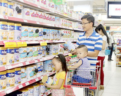 Gi&aacute; sữa nơi giảm, nơi kh&ocirc;ng
