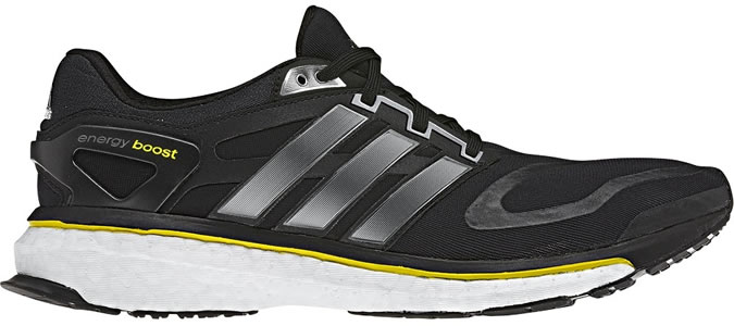 Gi&agrave;y chạy bộ nam Adidas Energy Boos gi&aacute; khoảng 3,5 triệu VND. Ảnh minh họa