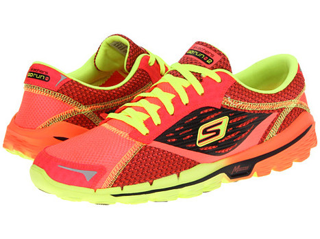 Skechers GOrun 2 cũng nằm trong top gi&agrave;y nam dưới 2 triệu đồng b&aacute;n chạy nhất. Ảnh minh họa