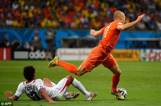 Kết quả tỉ số trận đấu H&agrave; Lan &ndash; Costa Rica tứ kết World Cup 2014
