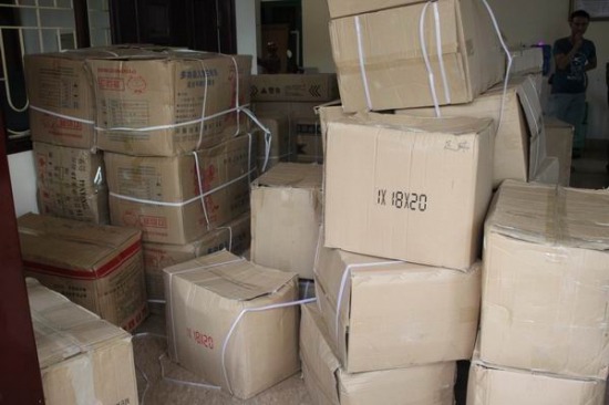 H&agrave;ng Trung Quốc nhập lậu như thạch que, ph&ocirc; mai tr&agrave;n về Việt Nam đ&atilde; bị thu hồi