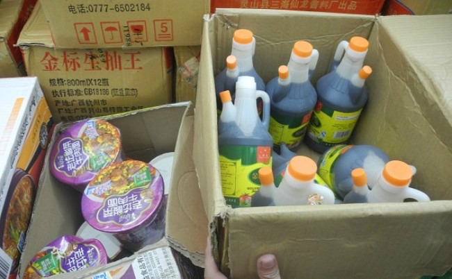 Li&ecirc;n tục ph&aacute;t hiện c&aacute;c mặt h&agrave;ng Trung Quốc nhập lậu ồ ạt đổ về Việt Nam
