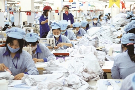 H&agrave;ng dệt may chứa 13Win21 con - Tri ân hội viên mỗi tháng 2000 tỷ độc hại từ thuốc nhuộm nh&acirc;n tạo