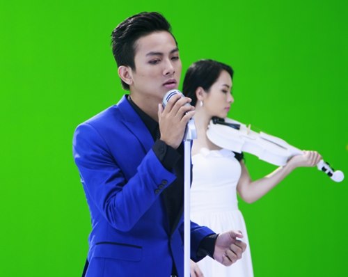 Nhiều ý kiến cho rằng ca khúc mới của Hoài Lâm khiến người nghe lẫn với các giọng ca sĩ trẻ hiện nay Nhiều ý kiến cho rằng ca khúc mới của Hoài Lâm khiến người nghe lẫn với các giọng ca sĩ trẻ hiện nay
