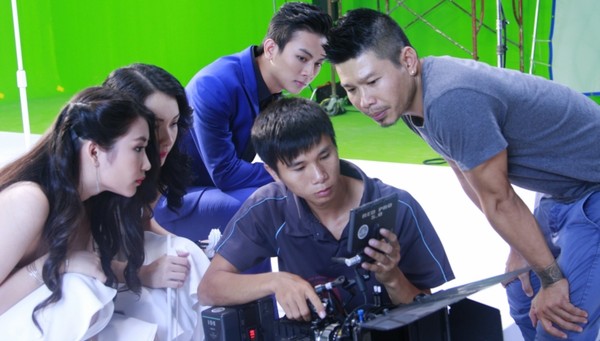Hoài L&acirc;m cho ra mắt MV đ&acirc;̀u tay 