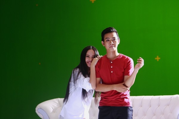 Hoài L&acirc;m cho ra mắt MV đ&acirc;̀u tay: h&acirc;̣u trường lu&ocirc;n có t&acirc;m trạng thoải mái