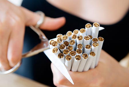 Bỏ h&uacute;t thuốc l&aacute; g&oacute;p phần ngăn chặn ung thư v&agrave; nhiều bệnh nguy hiểm kh&aacute;c