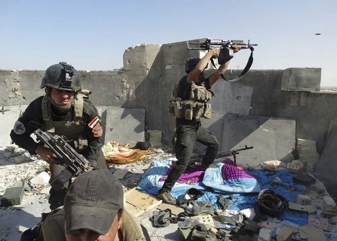 Qu&acirc;n ch&iacute;nh phủ Iraq đ&aacute;nh bật khủng bố IS khỏi nhiều khu vực trọng yếu gần bi&ecirc;n giới với Iran