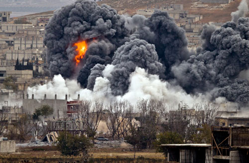 Chiến sự giữa khủng bố IS v&agrave; người Kurd vẫn nổ ra dữ dội ở thị trấn Kobani