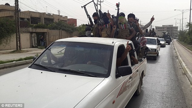 Khủng bố IS d&agrave;nh quyền kiểm so&aacute;t Mosul hồi th&aacute;ng 6