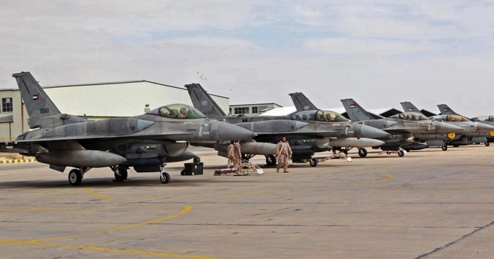 UAE gửi một phi đội F-16 cho Jordan để hỗ trợ kh&ocirc;ng qu&acirc;n nước n&agrave;y oanh tạc căn cứ của khủng bố IS ng&agrave;y 9/2