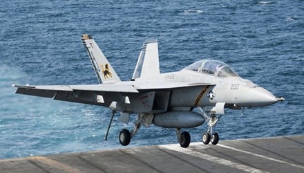 Mỹ đ&atilde; triển khai c&aacute;c cuộc kh&ocirc;ng k&iacute;ch nhằm v&agrave;o khủng bố IS ở cả Syria v&agrave; Iraq