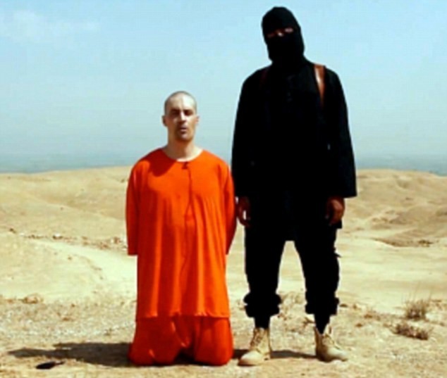 Khủng bố IS h&agrave;nh quyết nh&agrave; b&aacute;o Mỹ James Foley