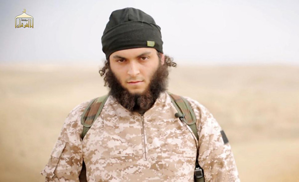 T&ecirc;n người Ph&aacute;p thứ hai tham gia nh&oacute;m khủng bố IS h&agrave;nh h&igrave;nh t&ugrave; binh Syria được cho l&agrave; Michael Dos Santos, 22 tuổi