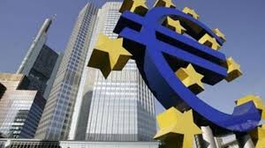 ECB sẽ bơm khoảng 60 tỷ euro mỗi th&aacute;ng v&agrave;o thị trường th&ocirc;ng qua mua tr&aacute;i phiếu từ th&aacute;ng 3/2015 đến th&aacute;ng 9/2016