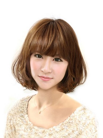 T&oacute;c uốn cụp m&aacute;i v&agrave; xoăn nhẹ phần đu&ocirc;i