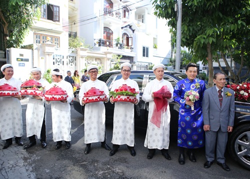 lễ ăn hỏi của ca sĩ Lam Trường 