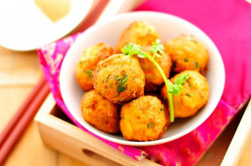 Đậu hũ chi&ecirc;n l&agrave; m&oacute;n ăn chay đơn giản dễ l&agrave;m