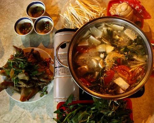 Để c&oacute; một nồi lẩu nấm chim c&acirc;u ngon cần rất nhiều nguy&ecirc;n liệu nhưng h&atilde;y l&agrave;m m&oacute;n ăn bổ dưỡng n&agrave;y cho cả nh&agrave; nh&acirc;n dịp 2/9. 