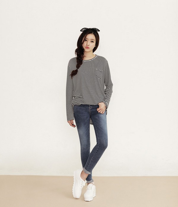 Phối đồ đơn giản với áo pull và quần jean cho các nàng mặc đẹp mỗi ngày se lạnh