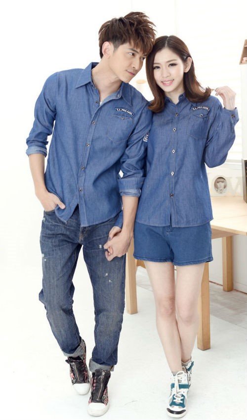 &Aacute;o đ&ocirc;i denim cũng l&agrave; một gợi &yacute; để c&aacute;c cặp đ&ocirc;i mặc đẹp mỗi ng&agrave;y
