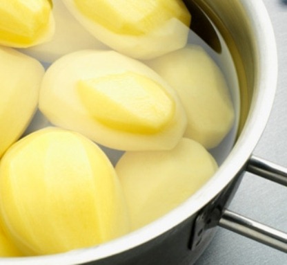 Mặt nạ khoai t&acirc;y sữa tươi mật ong