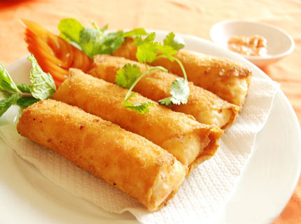 Chả gi&ograve; kh&ocirc;ng chỉ l&agrave; m&oacute;n ngon ng&agrave;y Tết m&agrave; c&ograve;n l&agrave; m&oacute;n ăn truyền thống của Việt Nam được nhiều người y&ecirc;u th&iacute;ch