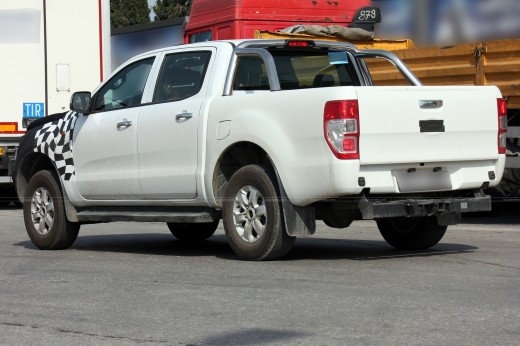 Ford Ranger phi&ecirc;n bản n&acirc;ng cấp 2015 sắp về Việt Nam thu h&uacute;t sự quan t&acirc;m của những t&iacute;n đồ chuộng mua &ocirc; t&ocirc; gi&aacute; rẻ m&agrave; chất lượng