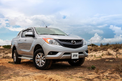 Mạnh mẽ và an toàn, Mazda BT-50 đang từng bước chinh phục những tín đồ chuộng mua ô tô giá rẻ trong phân khúc