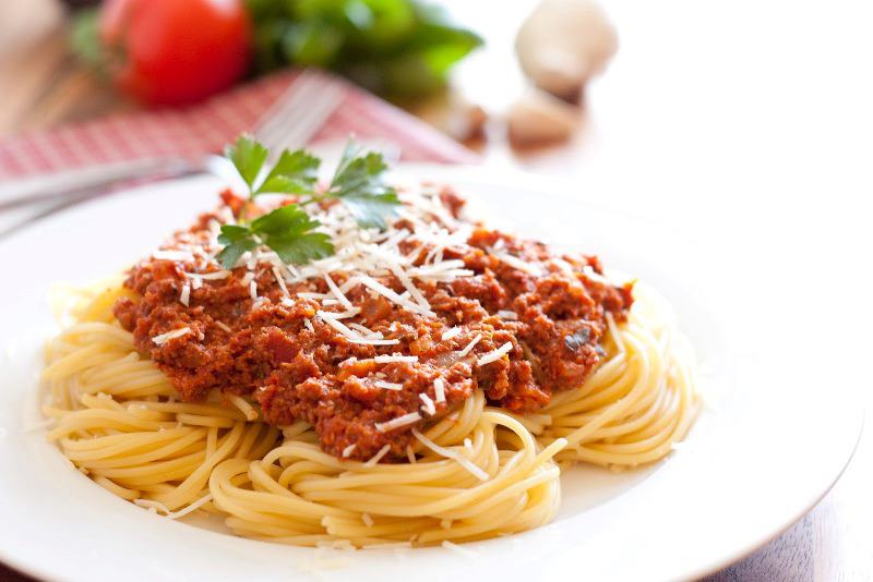 C&aacute;ch l&agrave;m mỳ &yacute; sốt c&agrave; chua b&ograve; băm
