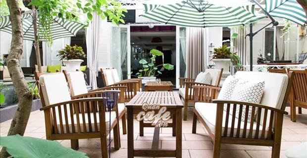 'Angel Coffee giống như một người con gái lặng lẽ ngồi bên hiên cửa đọc sách', đây sẽ là một không gian hẹn hò lý tưởng khiến các nàng thích mê
