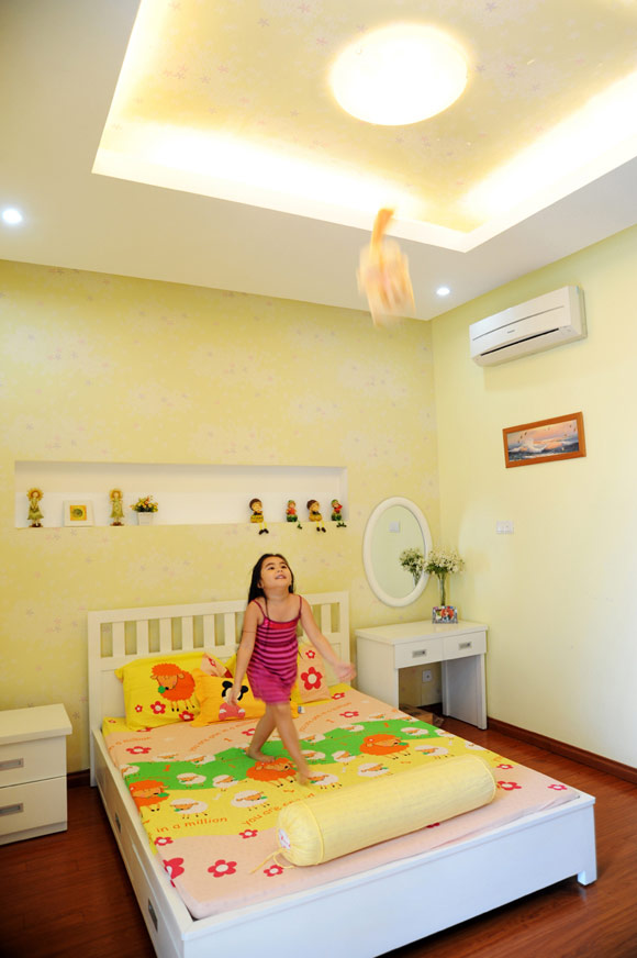 Ph&ograve;ng ngủ của b&eacute; Hạt Dẻ