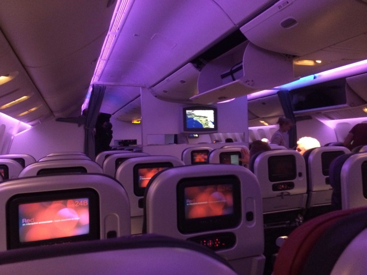 Virgin lọt top những h&atilde;ng h&agrave;ng kh&ocirc;ng tốt nhất thế giới nhờ trang bị thiết bị giải tr&iacute; m&agrave;n h&igrave;nh cảm ứng 9 inch để phục vụ kh&aacute;ch h&agrave;ng
