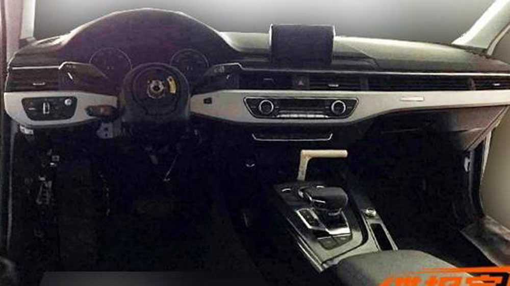 Nội thất của Audi A4 được thiết kế theo c&ugrave;ng xu hướng với Q7 mẫu mới nhất