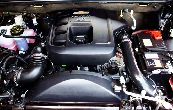 Cung cấp sức mạnh cho xe l&agrave; khối động cơ Duramax Diesel, t&iacute;ch hợp tăng &aacute;p