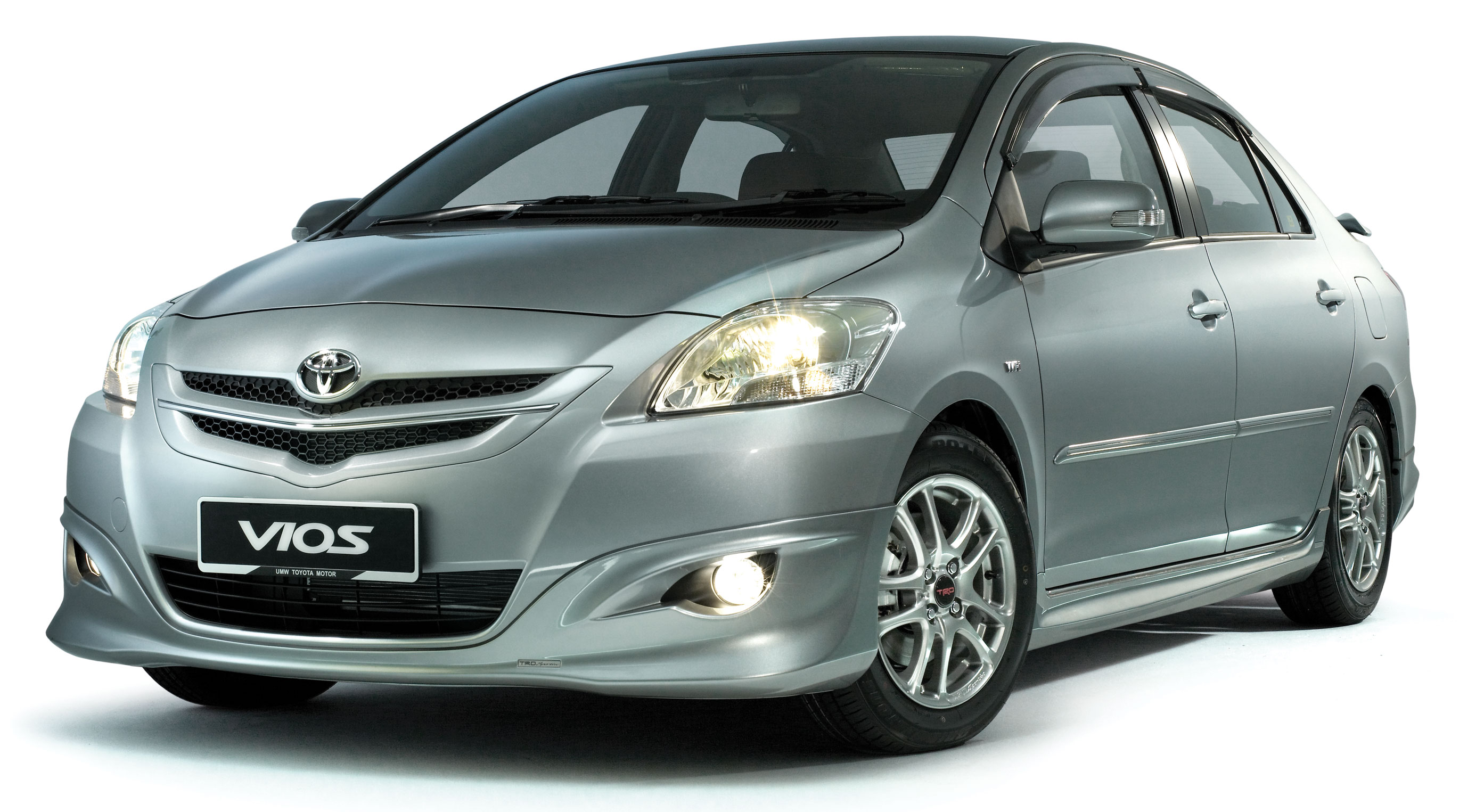 Toyota Vios l&agrave; một mẫu &ocirc; t&ocirc; 5 chỗ gi&aacute; rẻ được nhiều người ưa chuộng