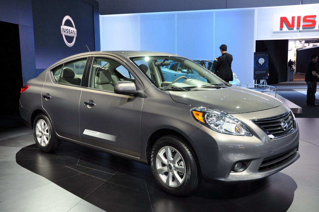Một trong những mẫu &ocirc; t&ocirc; 5 chỗ gi&aacute; rẻ dưới 600 triệu đồng n&ecirc;n lựa chọn l&agrave; Nissan Sunny