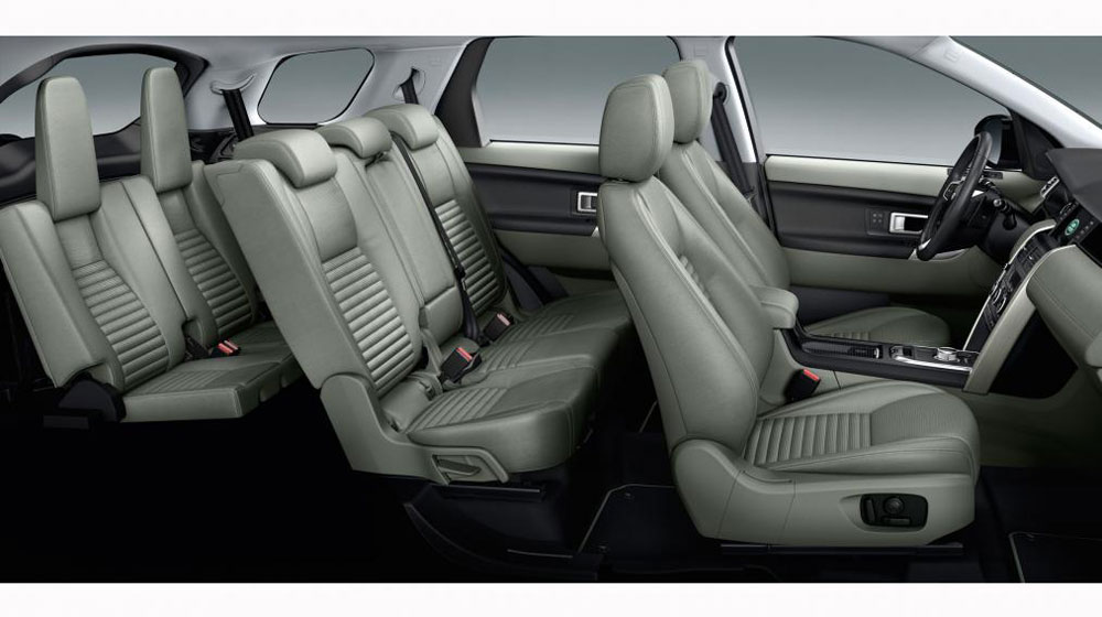 &Ocirc; t&ocirc; Land Rover mới c&oacute; thiết kế nội thất theo kiểu 5+2 kh&aacute;c biệt