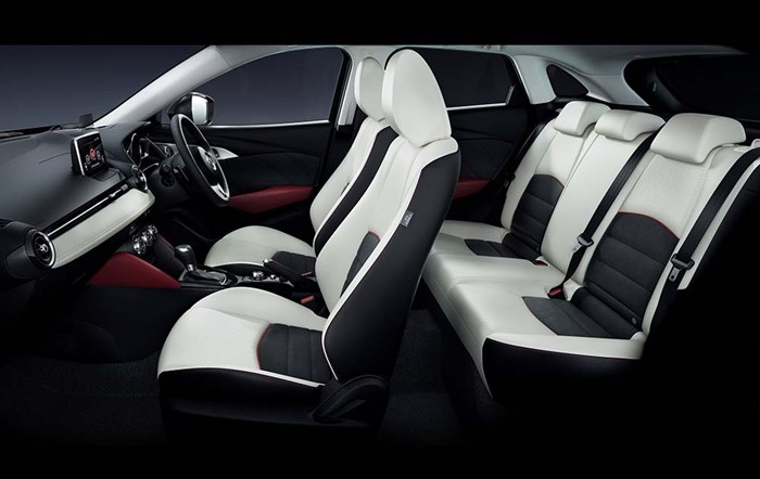 B&ecirc;n trong &ocirc; t&ocirc; Mazda CX-3 mới l&agrave; kh&ocirc;ng gian gọn g&agrave;ng v&agrave; hiện đại