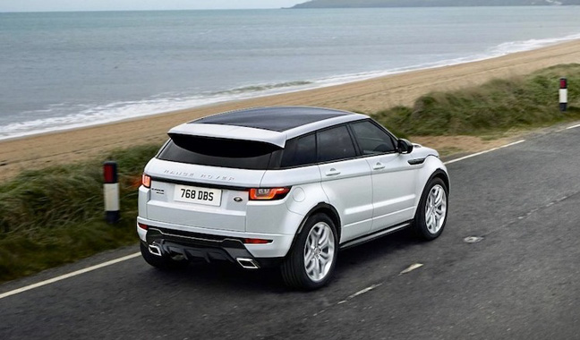 Khả năng vận h&agrave;nh cũng l&agrave; một phương diện được Range Rover cải tiến đ&aacute;ng kể