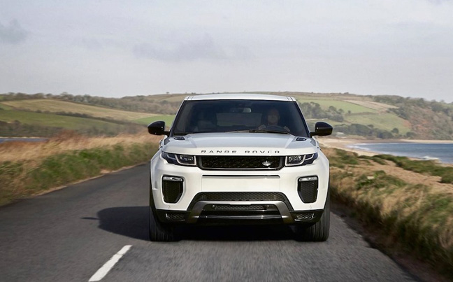 &Ocirc; t&ocirc; Range Rover Evoque mới thay đổi mạnh mẽ từ phong c&aacute;ch đến c&ocirc;ng nghệ